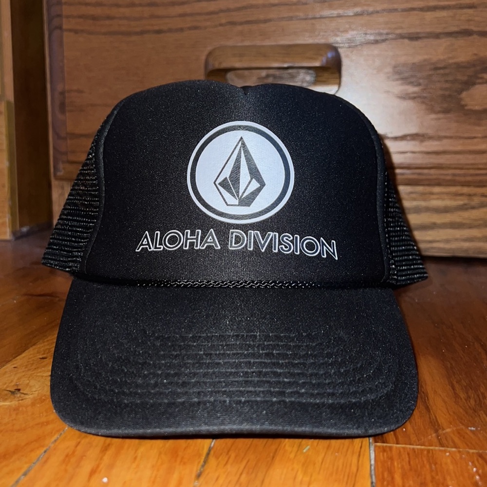Trucker Volcom hat - Picture 2 of 5